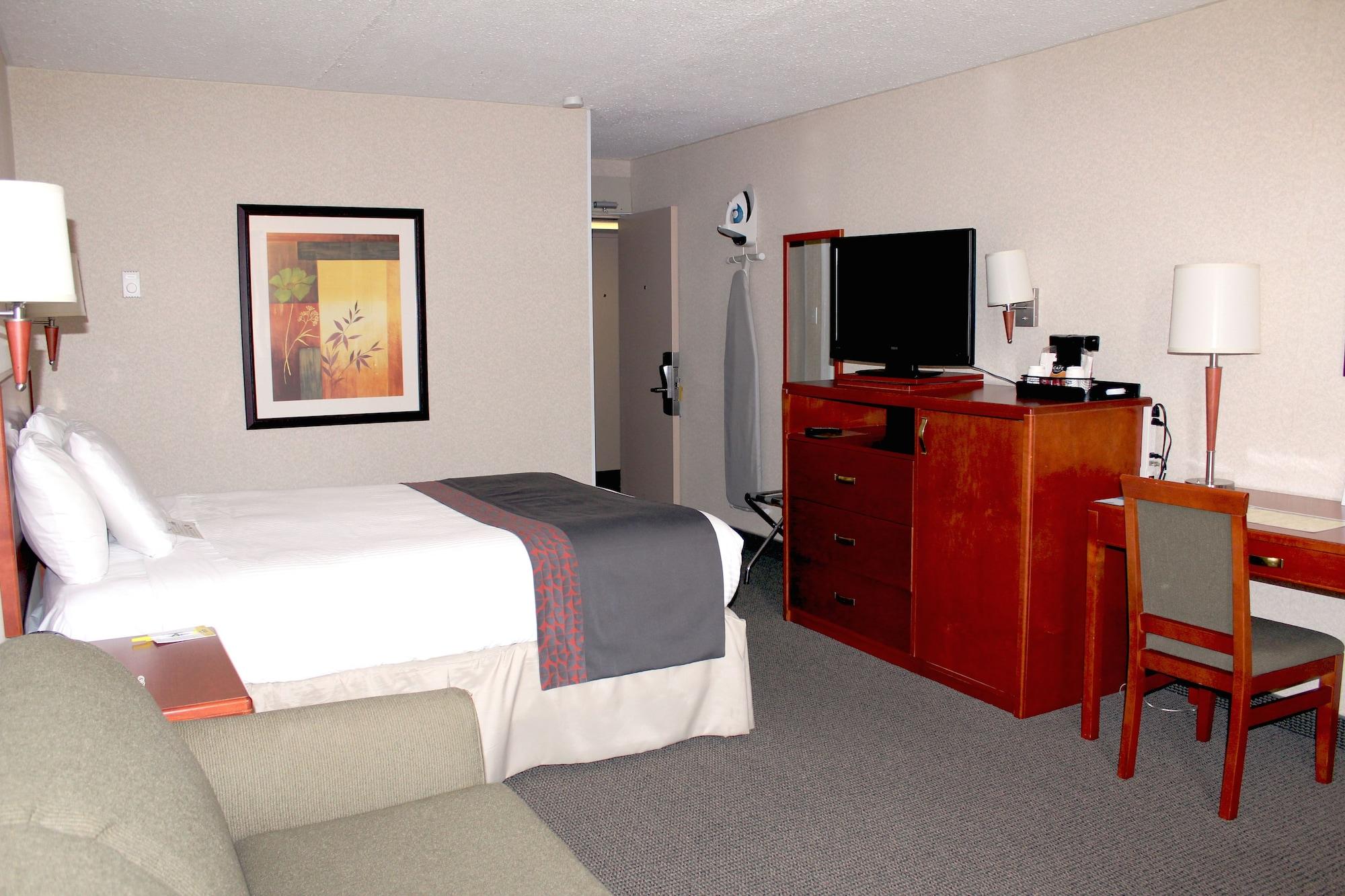 Days Inn By Wyndham Bridgewater Conference Center Екстериор снимка