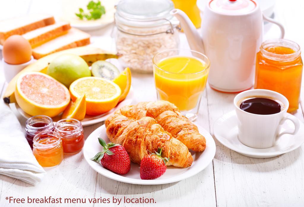 Days Inn By Wyndham Bridgewater Conference Center Екстериор снимка